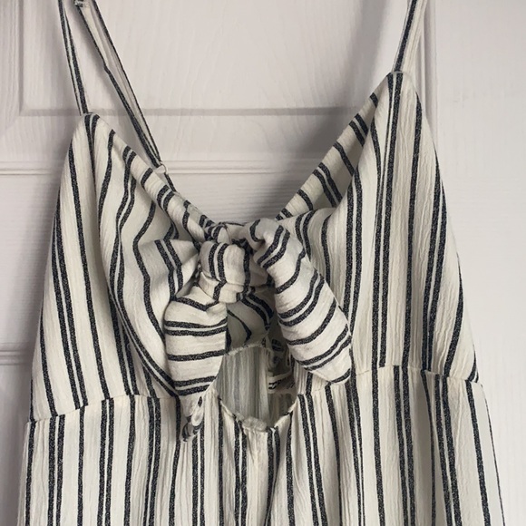 Striped romper - Picture 3 of 3